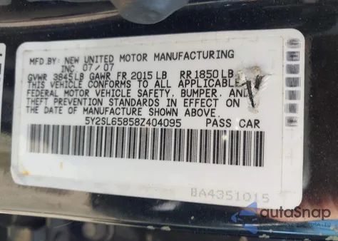 2008 Pontiac Vibe из США, поврежденный, VIN 5Y2SL65858Z404095